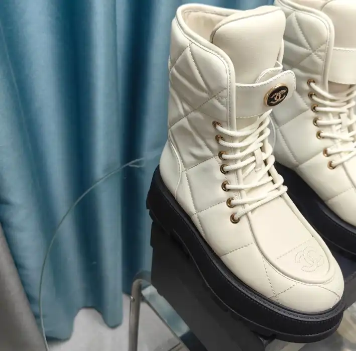 hype Chanel Boots