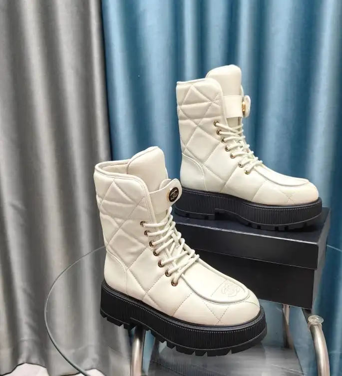 hype Chanel Boots