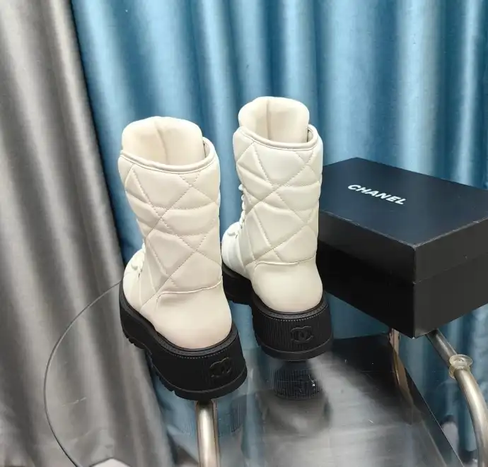 hype Chanel Boots