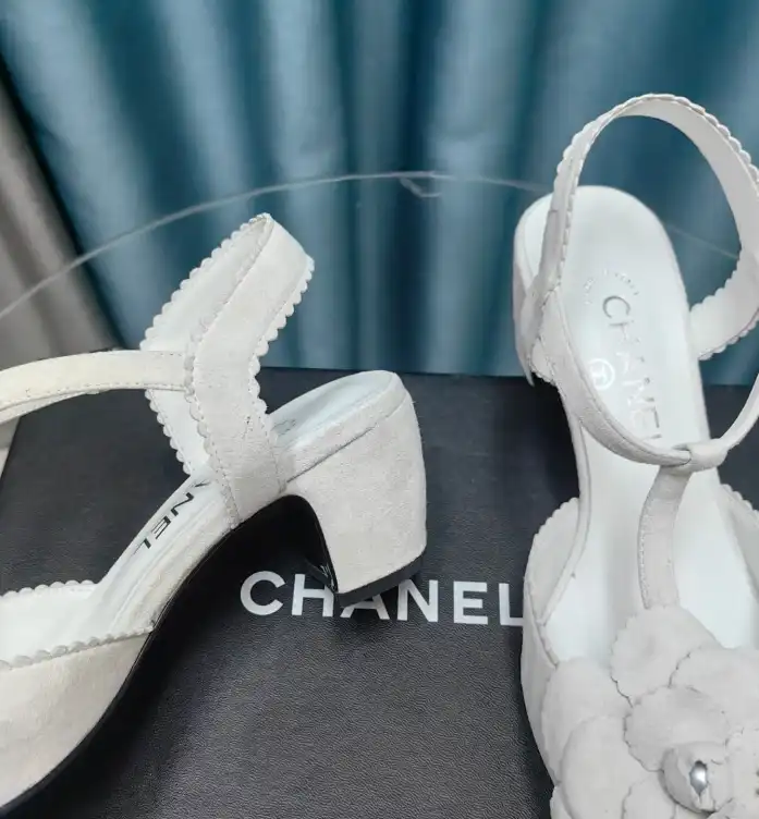 hype Chanel High Heels