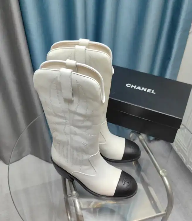 hype Chanel Boots