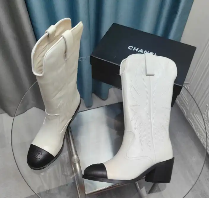 hype Chanel Boots