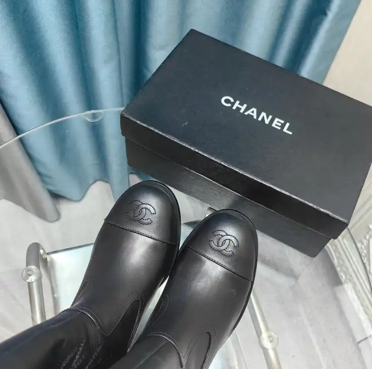 hype Chanel Boots