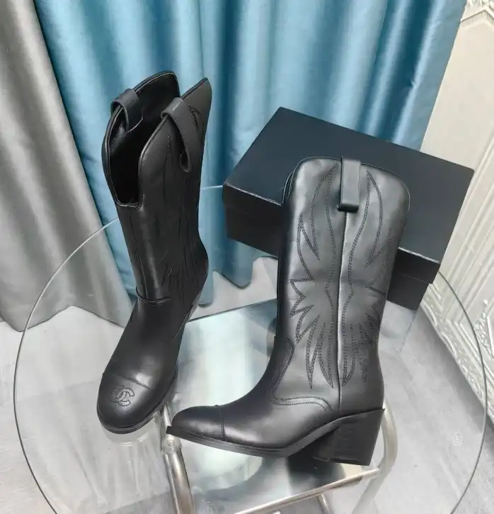 hype Chanel Boots