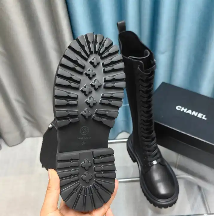 hype Chanel Boots