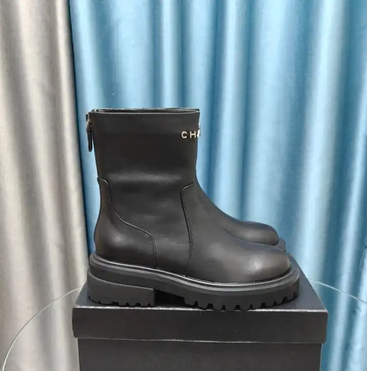 hype Chanel Boots