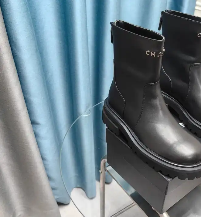 hype Chanel Boots