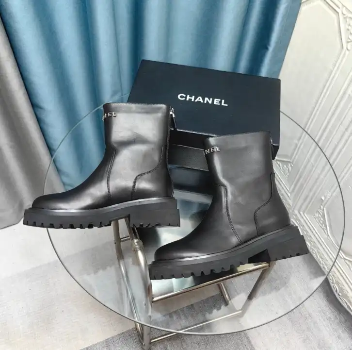 hype Chanel Boots