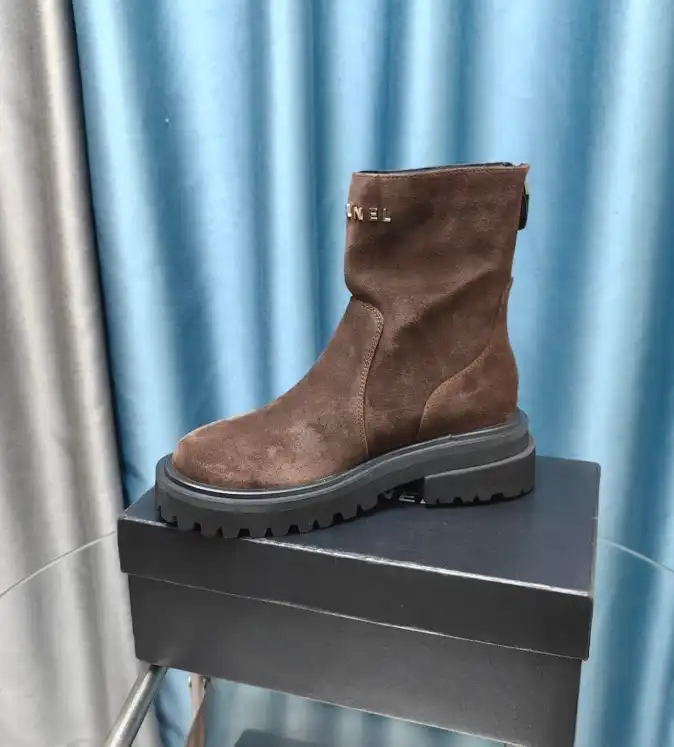 hype Chanel Boots