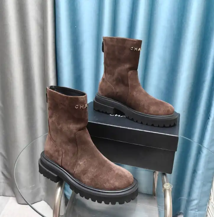 hype Chanel Boots