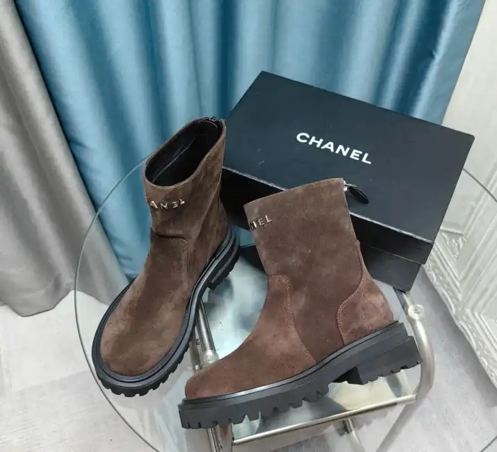 hype Chanel Boots