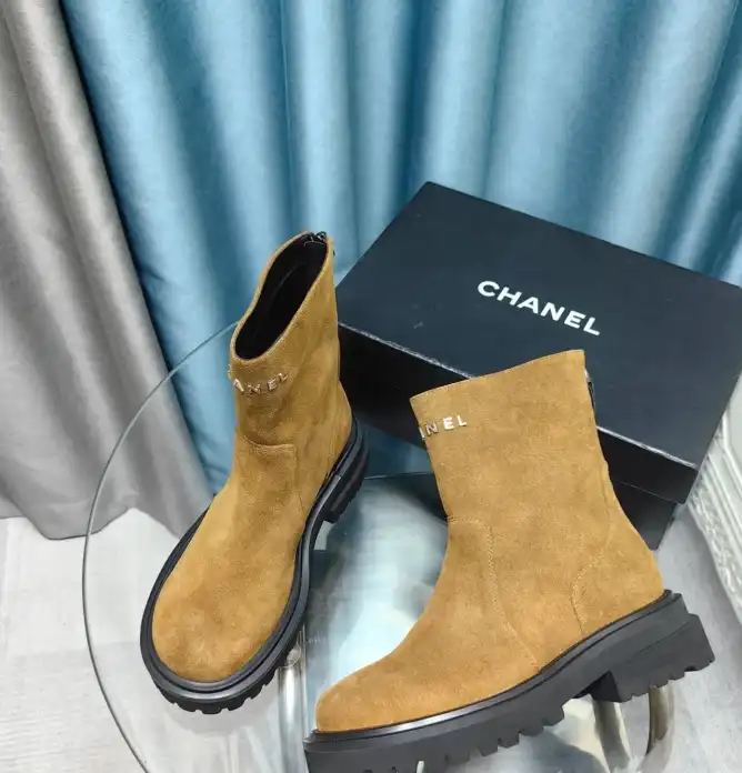 hype Chanel Boots