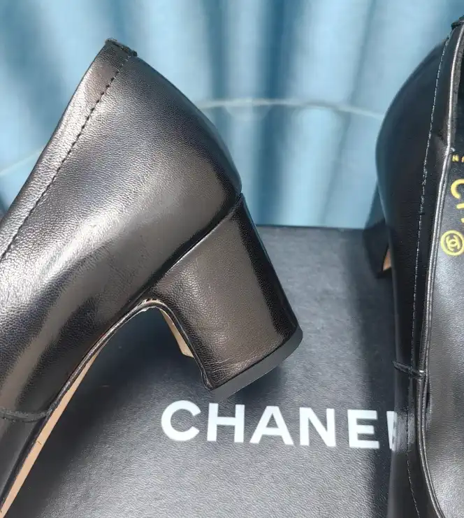 hype Chanel High Heels