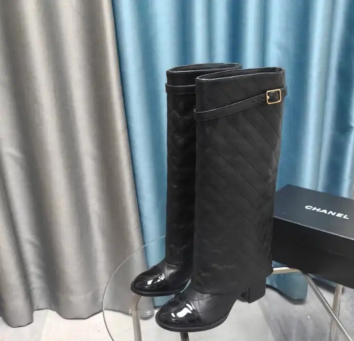 hype Chanel Boots