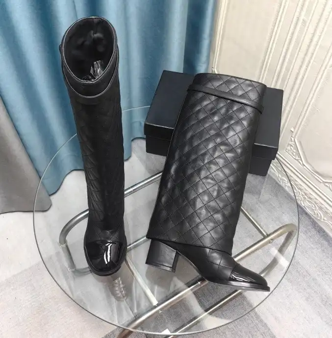 hype Chanel Boots