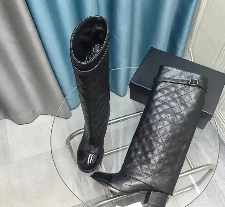 hype Chanel Boots