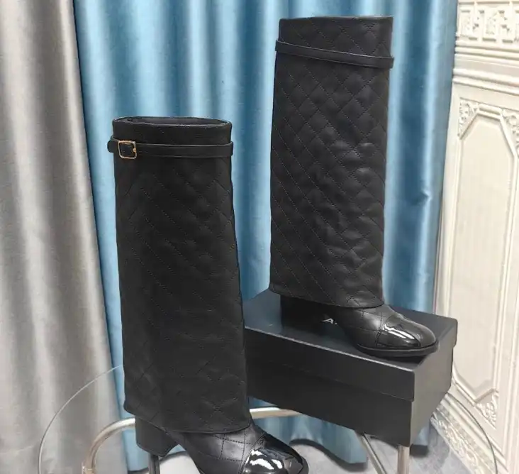 hype Chanel Boots