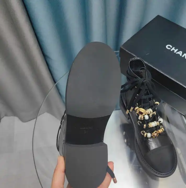 hype Chanel Boots