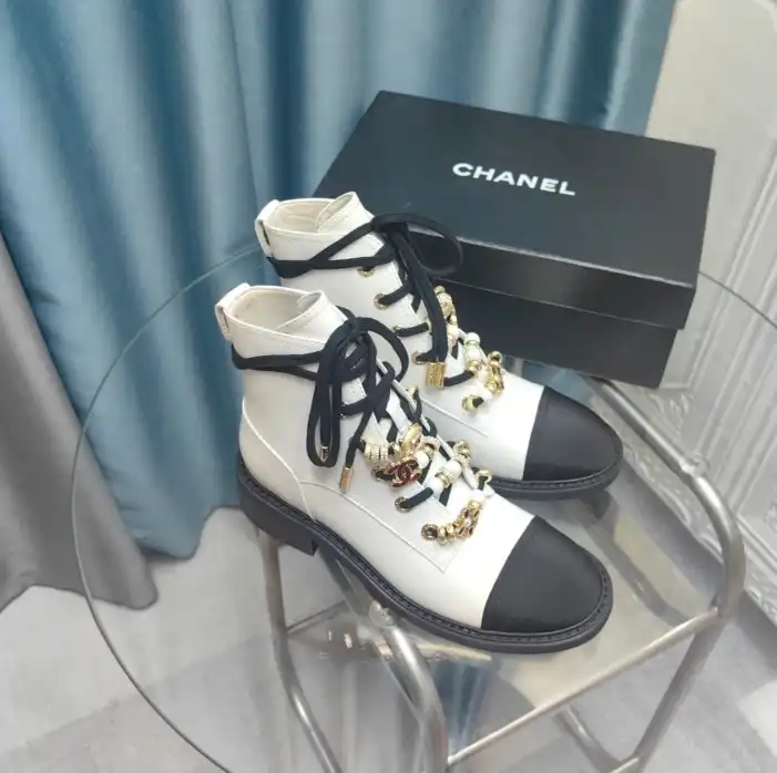 hype Chanel Boots