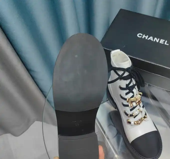 hype Chanel Boots