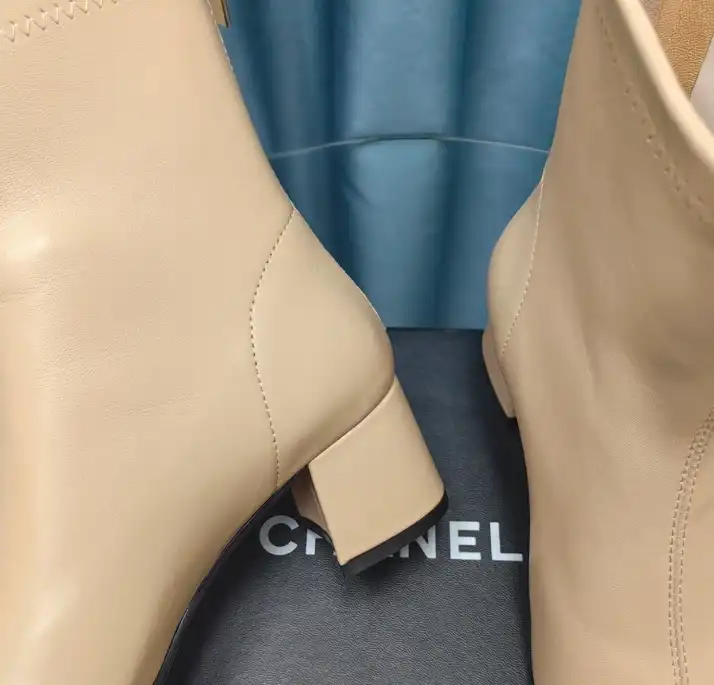 hype Chanel Boots