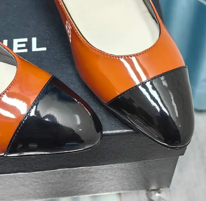 hype Chanel High Heels