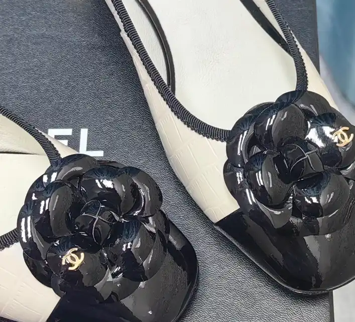 hype Chanel High Heels