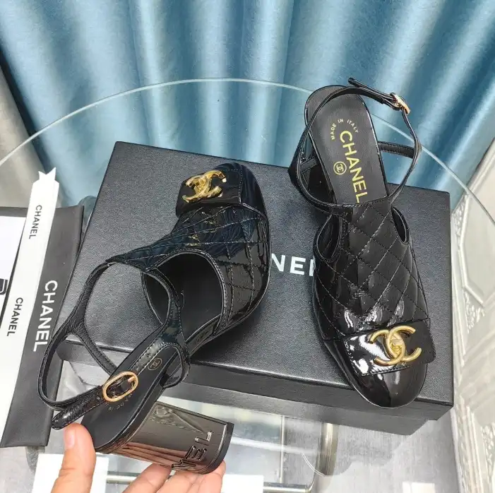 hype Chanel High Heels