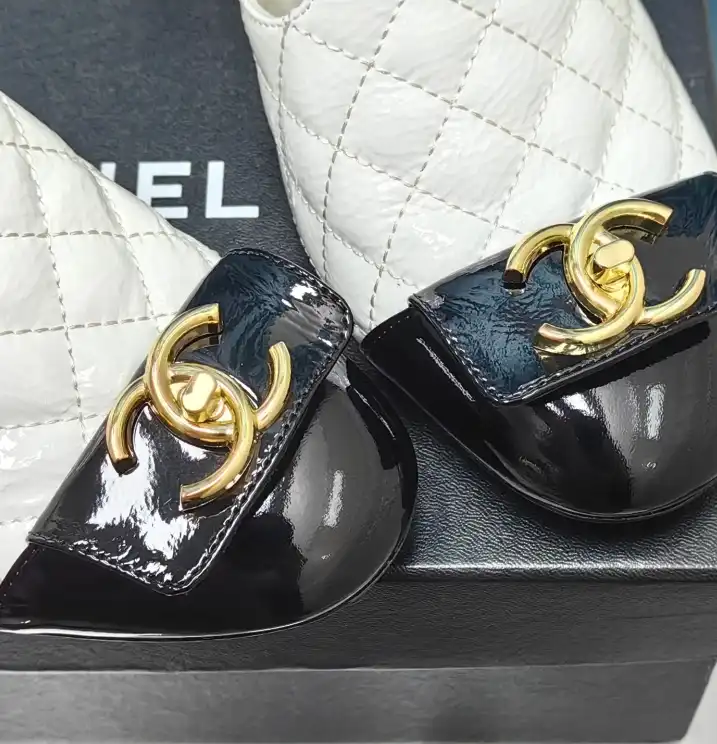 hype Chanel High Heels