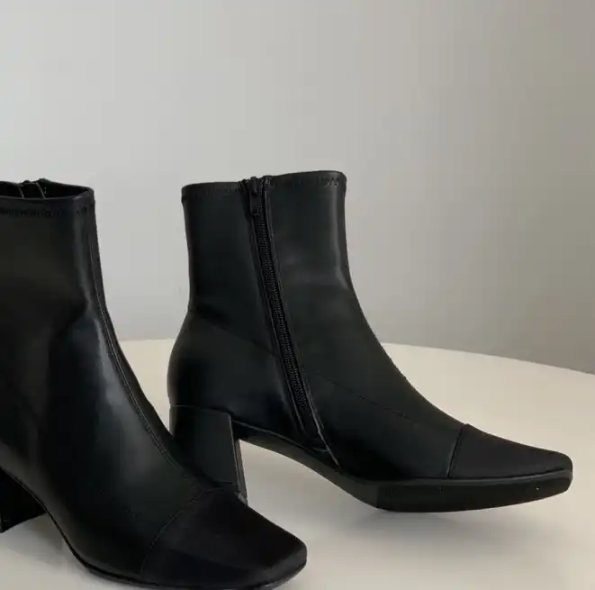 hype Chanel Boots