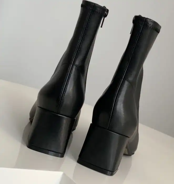 hype Chanel Boots