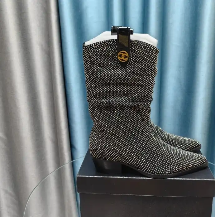 hype Chanel Boots