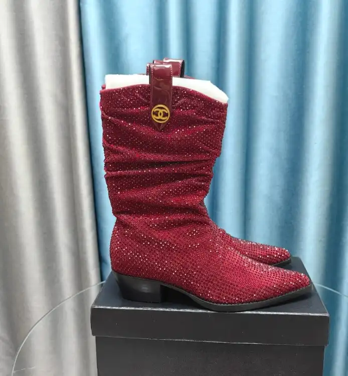 hype Chanel Boots