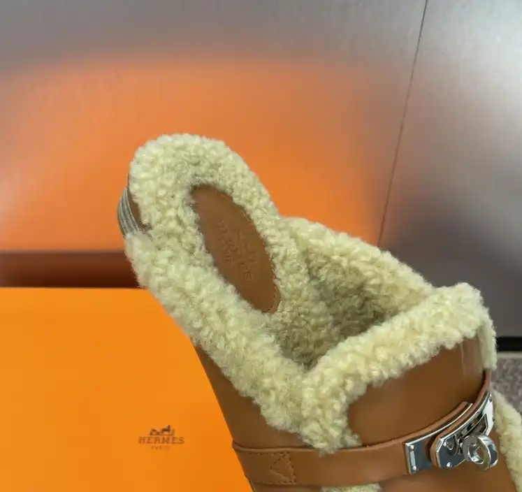 hype Hermes Slippers