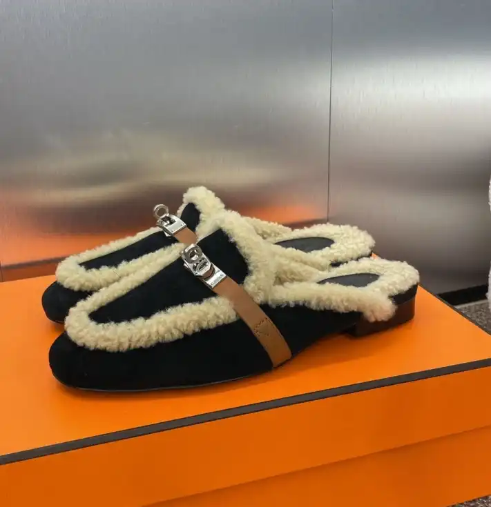 hype Hermes Slippers