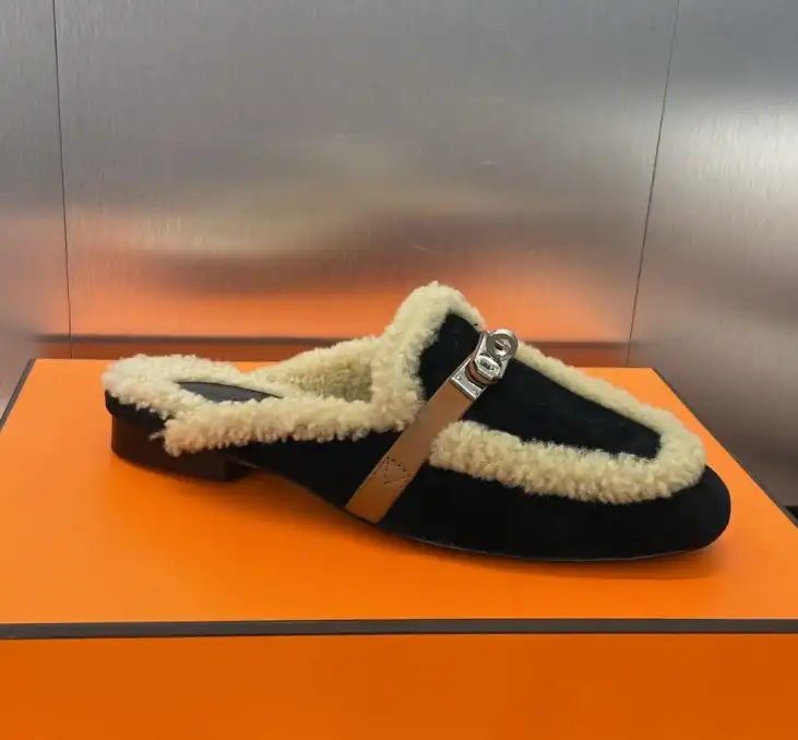 hype Hermes Slippers