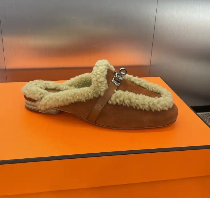 hype Hermes Slippers