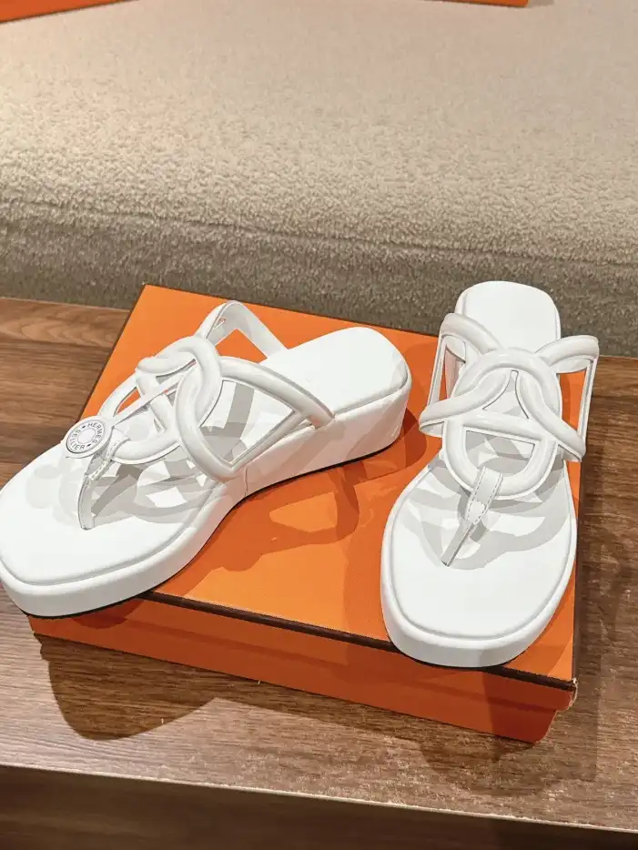 hype Hermes Slippers