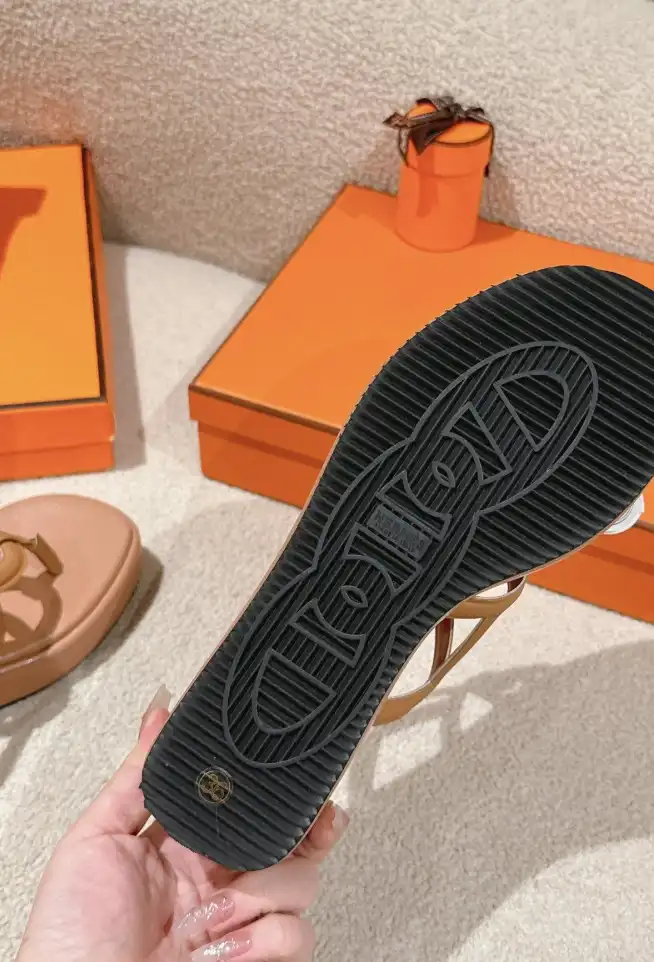 hype Hermes Slippers