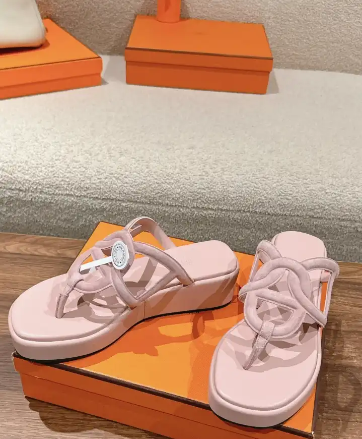 hype Hermes Slippers