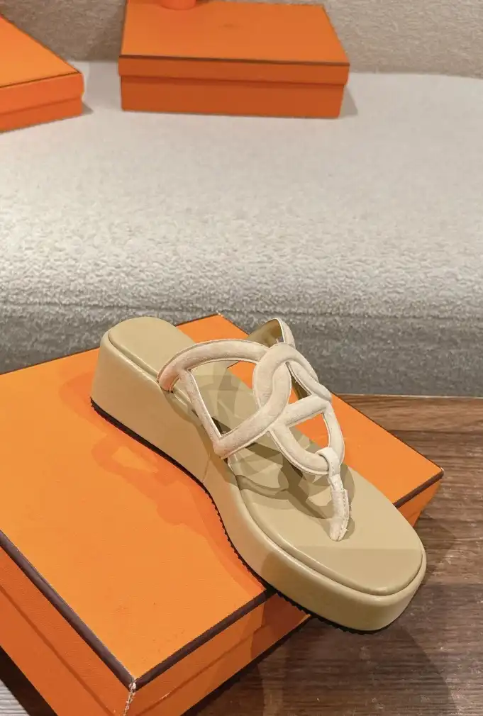 hype Hermes Slippers