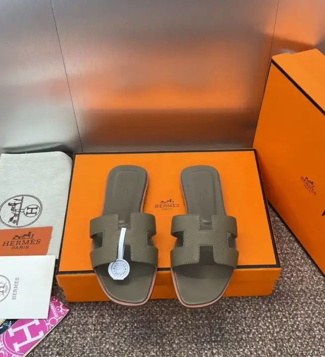 hype Hermes Slippers