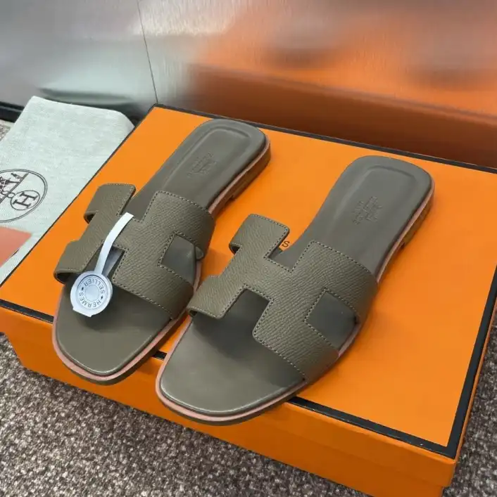 hype Hermes Slippers