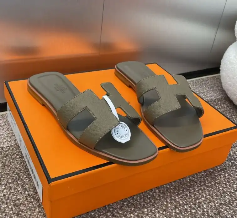 hype Hermes Slippers