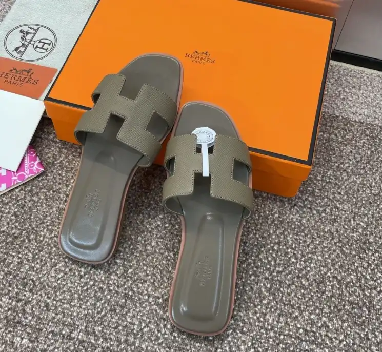 hype Hermes Slippers