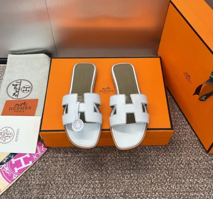 hype Hermes Slippers