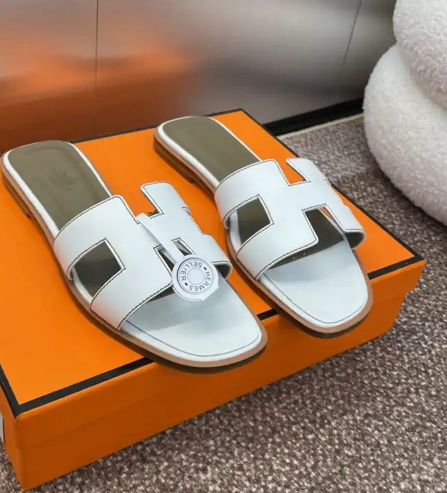 hype Hermes Slippers