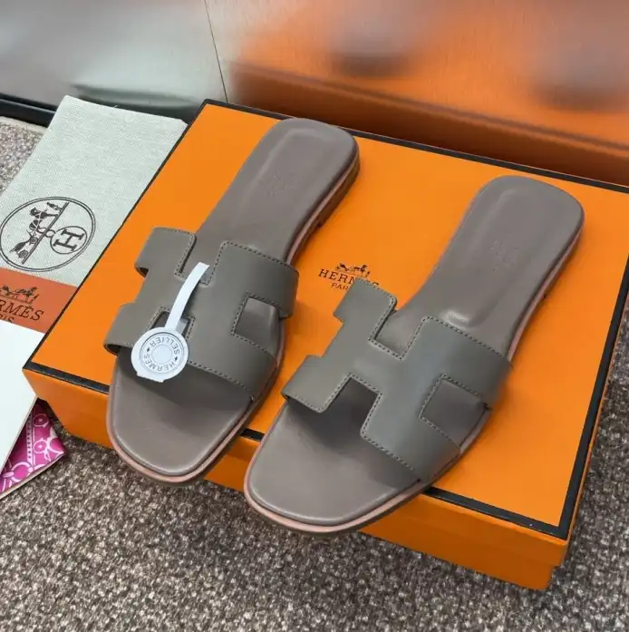 hype Hermes Slippers