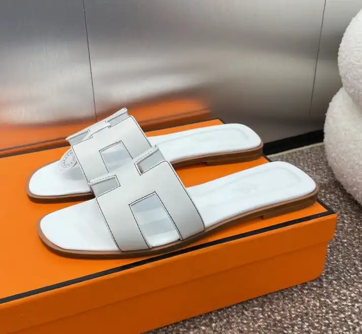 hype Hermes Slippers