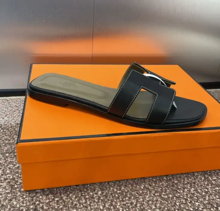 hype Hermes Slippers